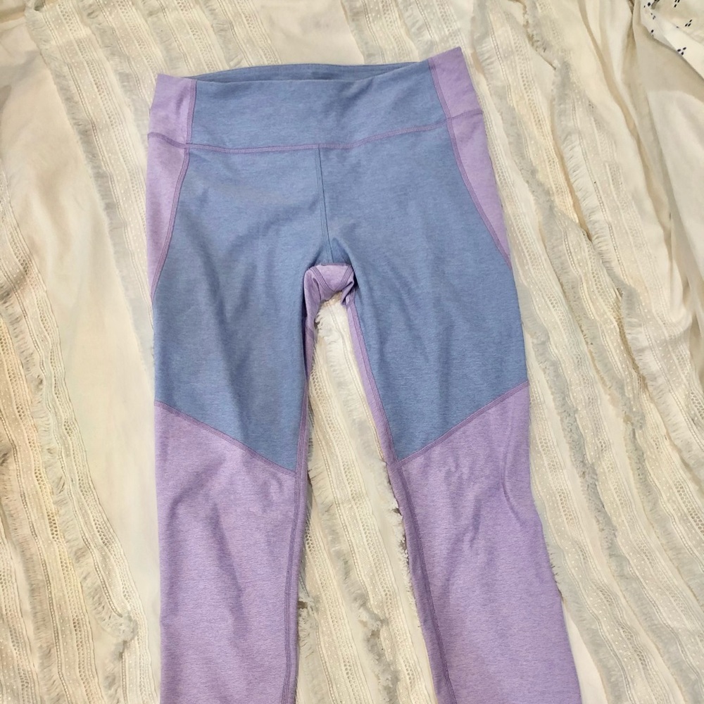 Outdoor Voices 3/4 Warmup Leggings, Size Large